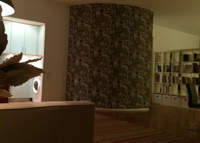 Belong Staying And Feeling - Casa Da Se * Lissabon